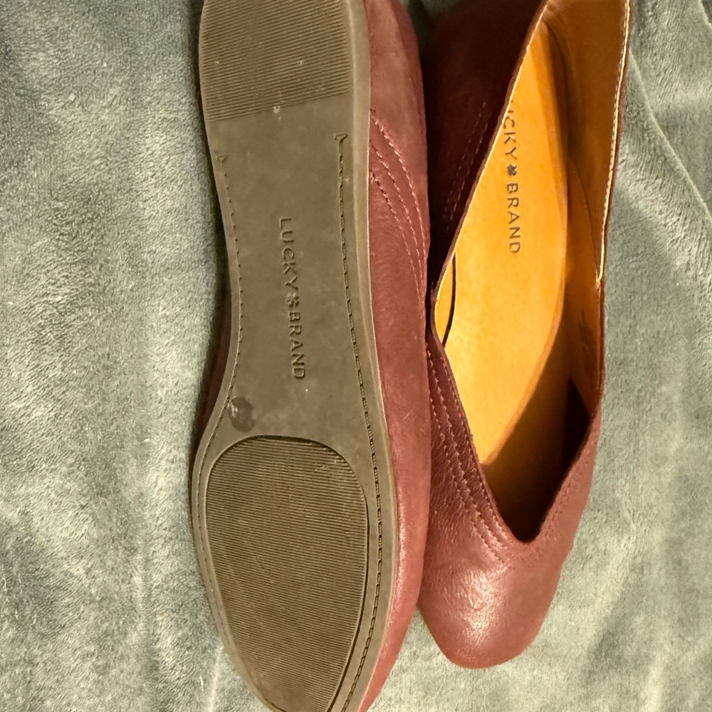 Lucky Brand Women's Burgundy Flats